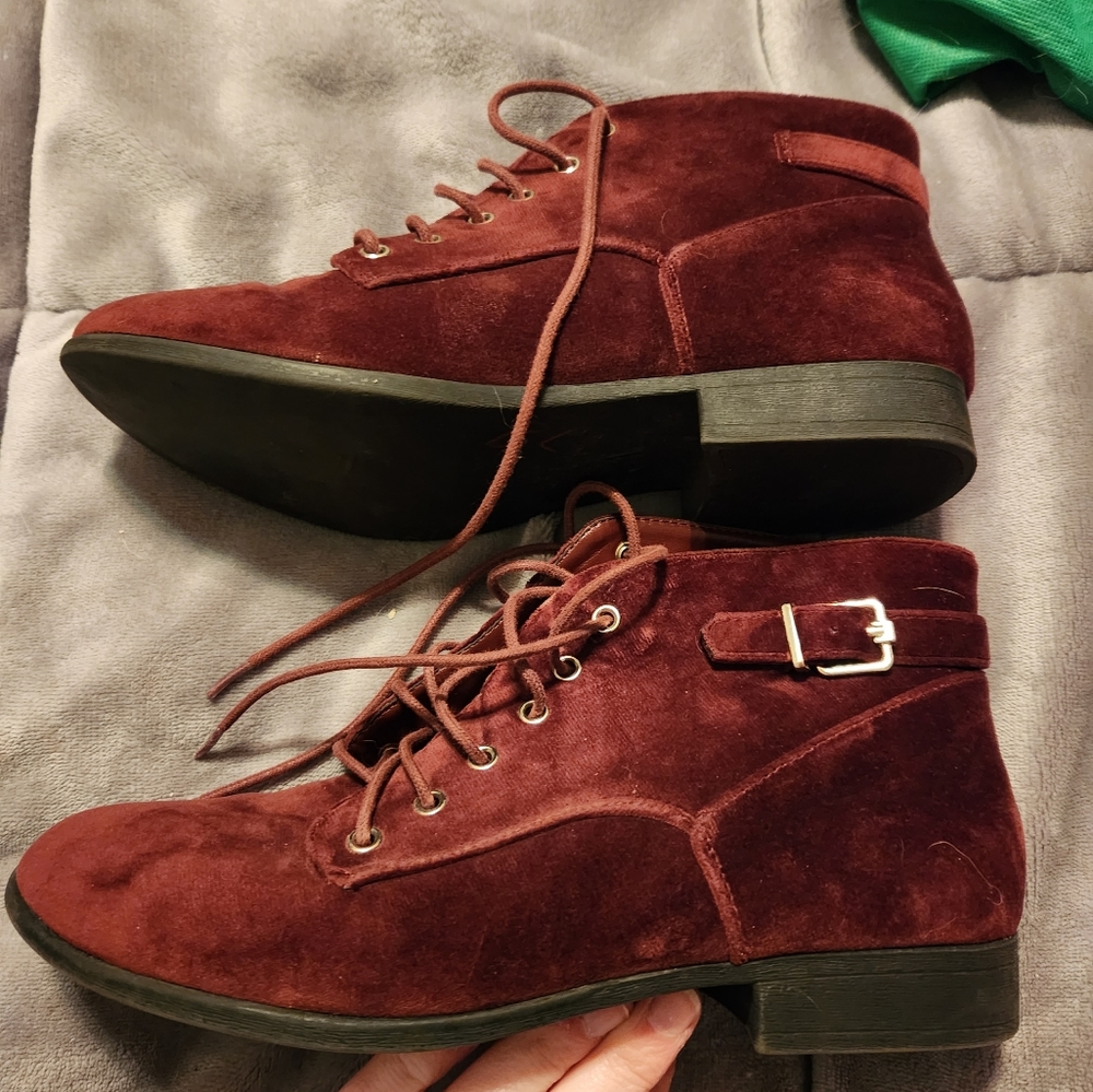Call it Spring booties - Picture 6 of 9
